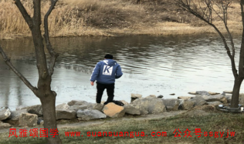开餐馆赔钱的小伙命局 周易免费算命大全