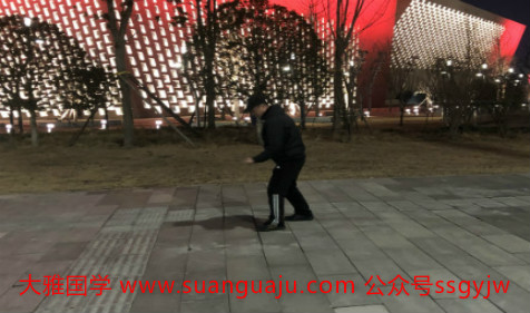 制禄太过需防灾 八字算命最准的网站​(图2)
