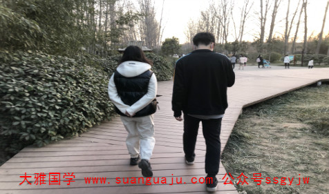财星喜用合身，工资待遇不错 批八字命理网​ (图2)