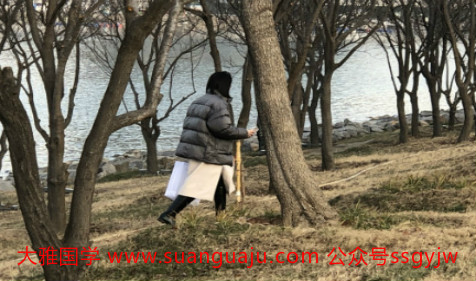 八字算婚姻​：2000年白蜡金命女孩婚姻 家庭美满生活幸福（图文）