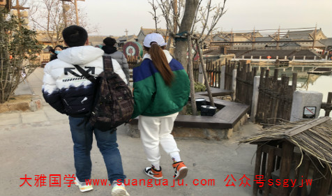 算命配婚：96年男和98年女相配吗 不够匹配生活一般（图文）(图2)