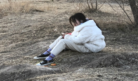 2022年阴历三月二十四出生的女婴免费生辰八字算命 缺什么五行