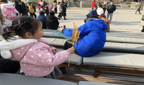 2022年阴历四月初八出生的女宝宝命运怎样 生辰八字与命运缺什么五行