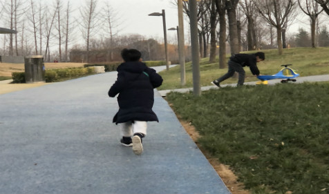 2022年1月10日十二月初八出生的男婴算卦一条街生辰八字算命