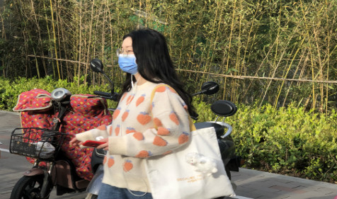 女命八字贪恋男人美欲的特征 真人算命一条街免费详解
